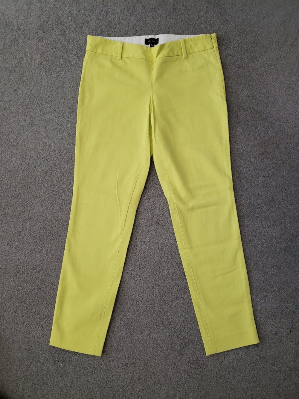 Talula neon yellow capri pants size 6